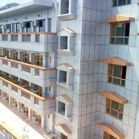Shilton Hotel Мусори Екстериор снимка