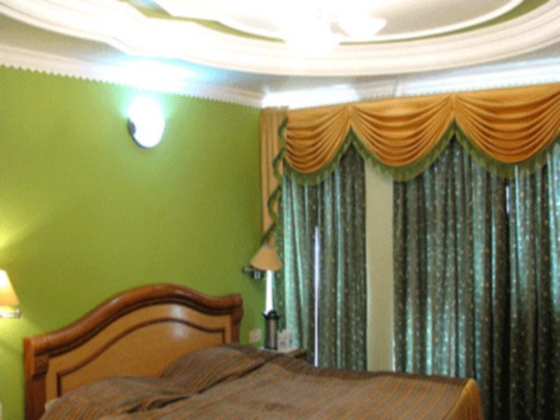 Shilton Hotel Мусори Екстериор снимка