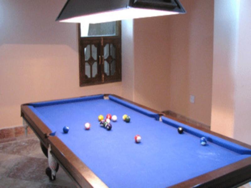 Shilton Hotel Мусори Екстериор снимка